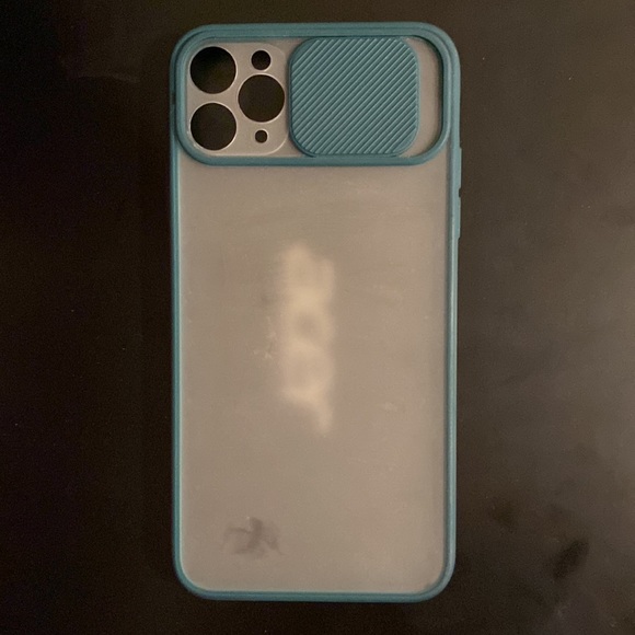 iPhone 11 Pro Max Cases - Picture 3 of 5